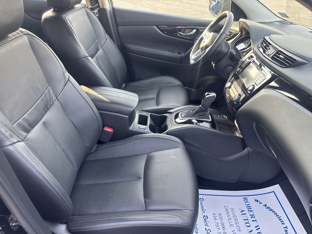 2022 Nissan Rogue Sport SL