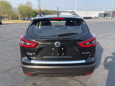 2022 Nissan Rogue Sport SL