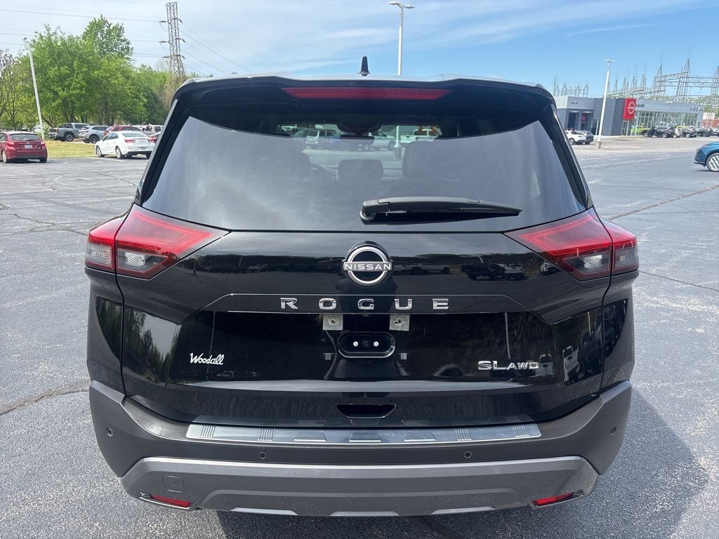 2023 Nissan Rogue SL