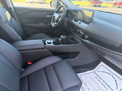 2025 Nissan Rogue SL