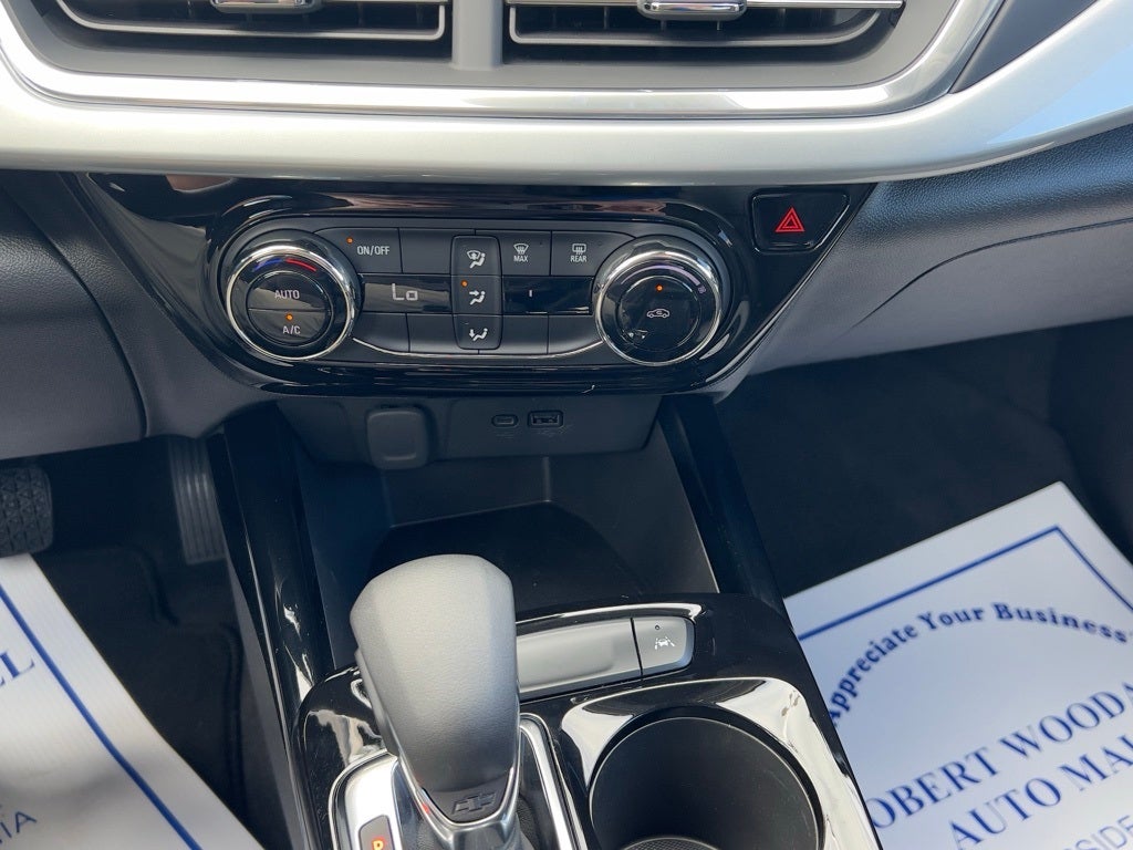 2024 Chevrolet Trax LT