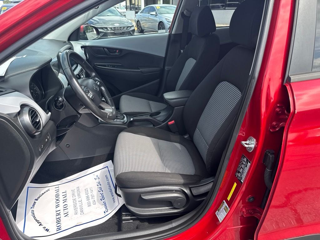 2021 Hyundai KONA SEL