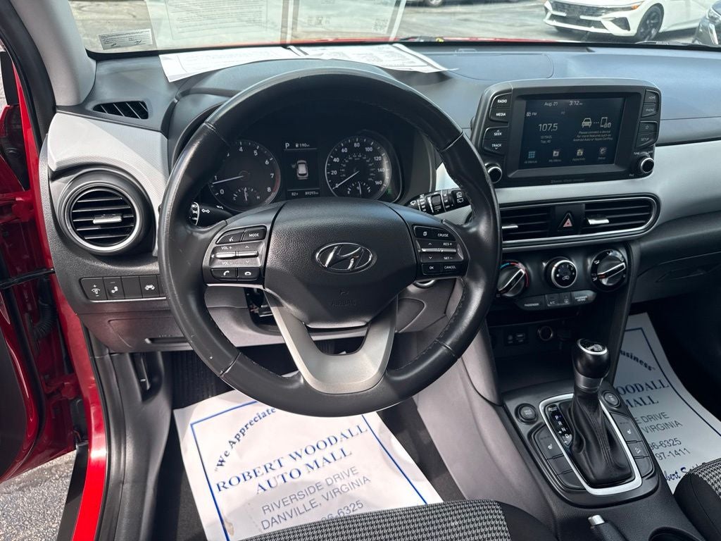 2021 Hyundai KONA SEL