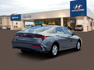 2026 Hyundai ELANTRA SE