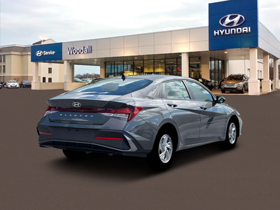2026 Hyundai ELANTRA SE