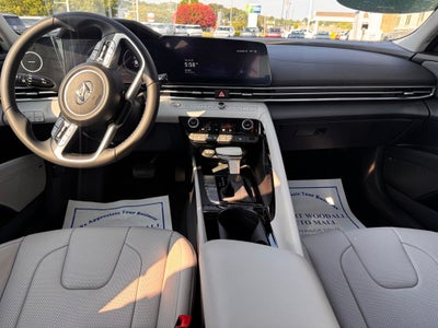 2023 Hyundai ELANTRA Limited
