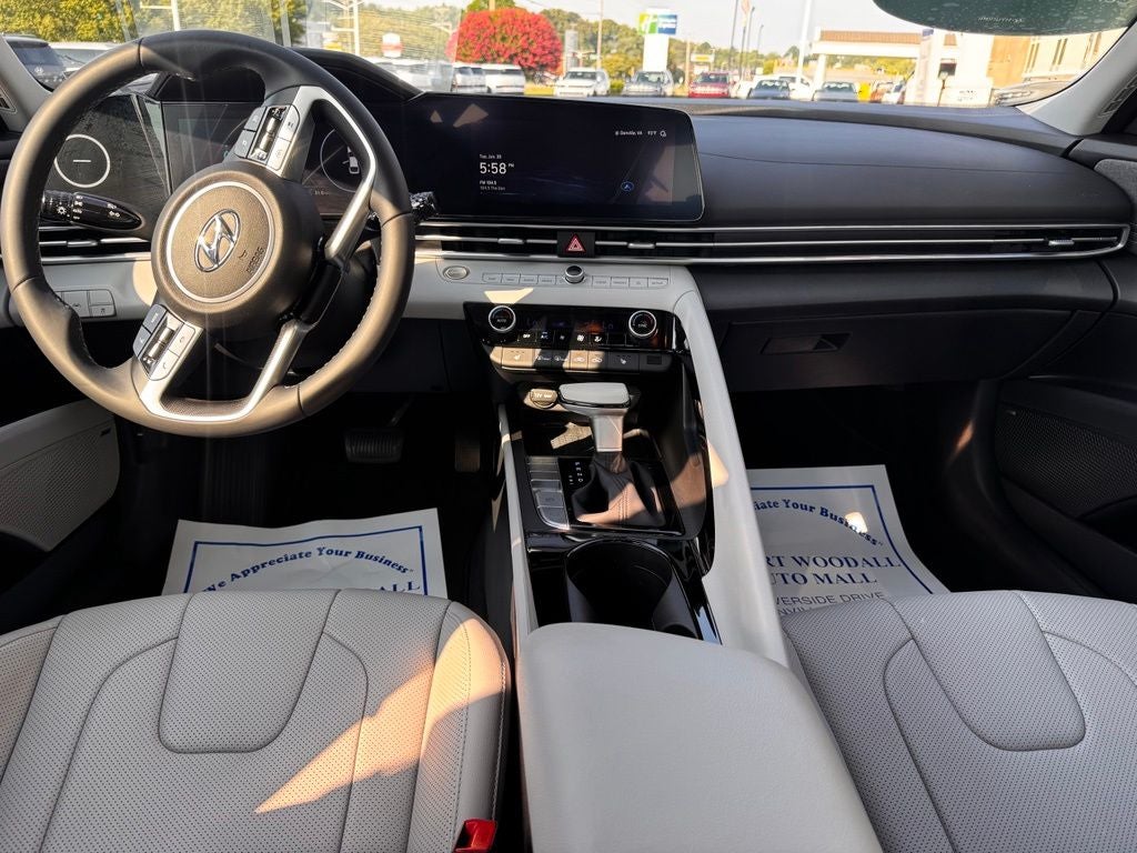 2023 Hyundai ELANTRA Limited