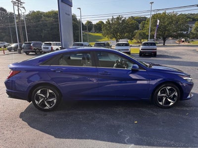 2023 Hyundai ELANTRA Limited