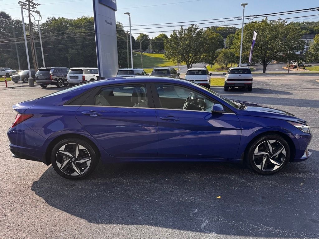 2023 Hyundai ELANTRA Limited