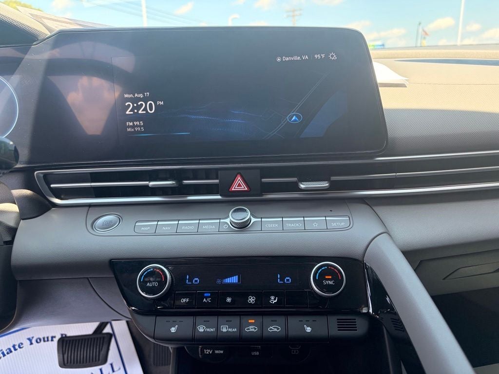 2024 Hyundai ELANTRA SEL