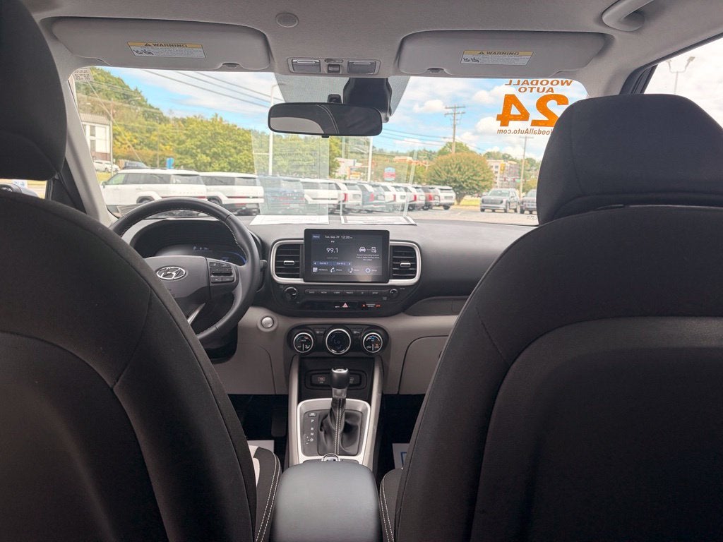 2024 Hyundai VENUE SEL