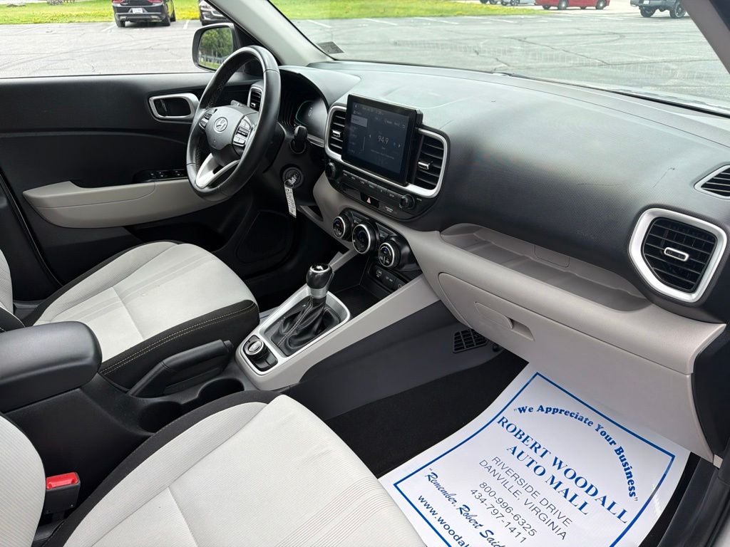 2023 Hyundai VENUE SEL