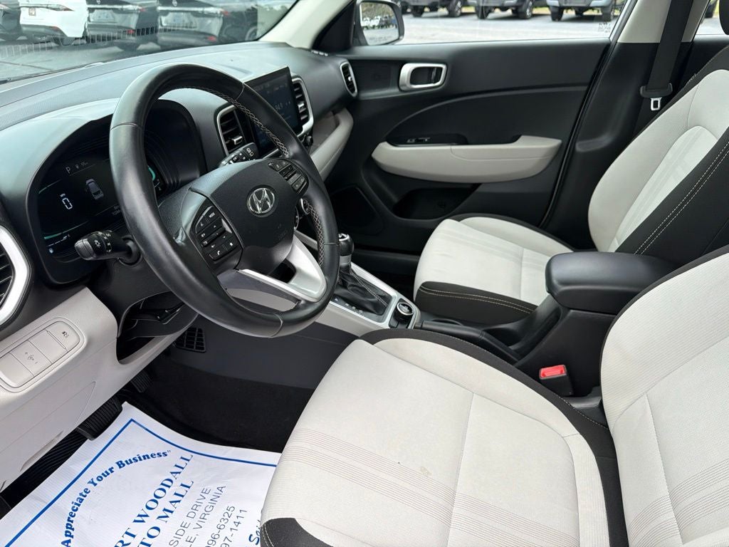 2023 Hyundai VENUE SEL