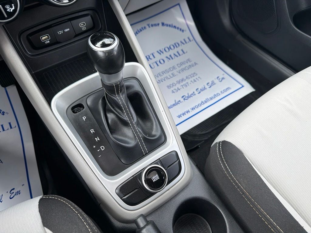2023 Hyundai VENUE SEL