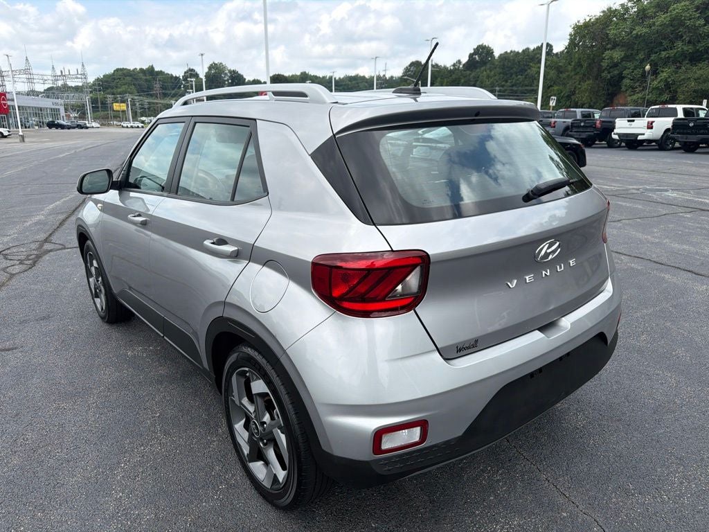 2023 Hyundai VENUE SEL