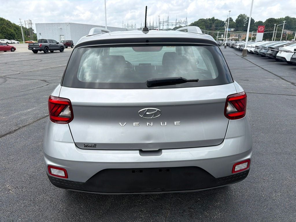 2023 Hyundai VENUE SEL