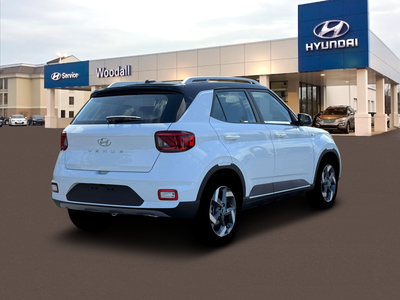 2026 Hyundai VENUE SEL W/Two-Tone Roof
