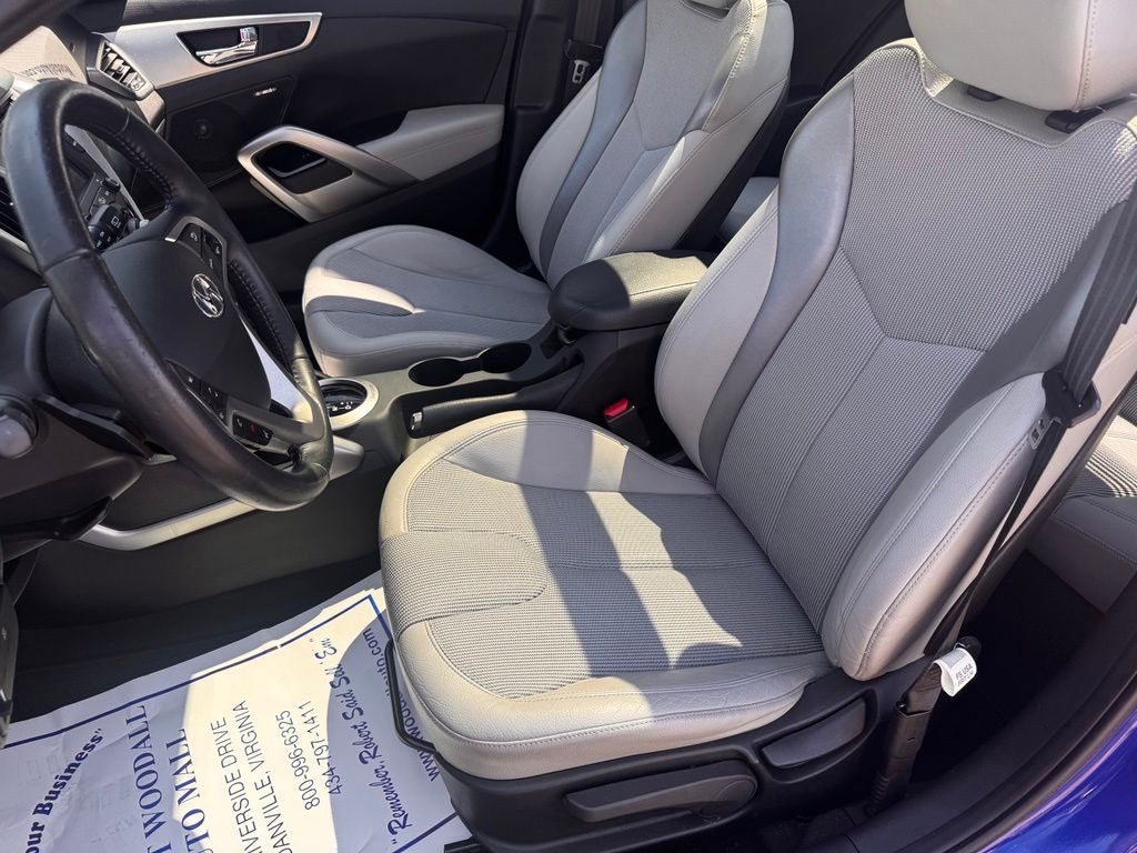 2012 Hyundai VELOSTER Base W/Gray