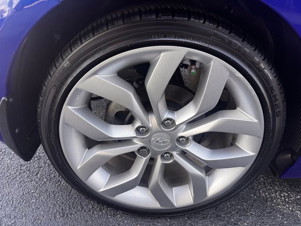 2012 Hyundai VELOSTER Base W/Gray