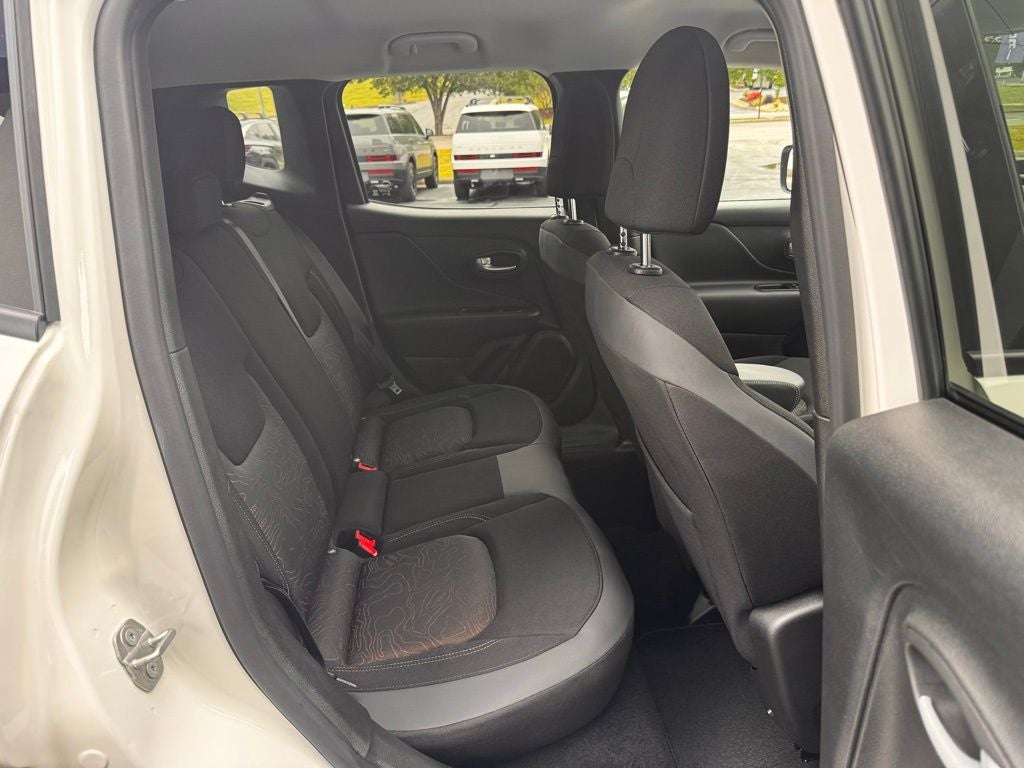 2023 Jeep Renegade Upland - Photo 11