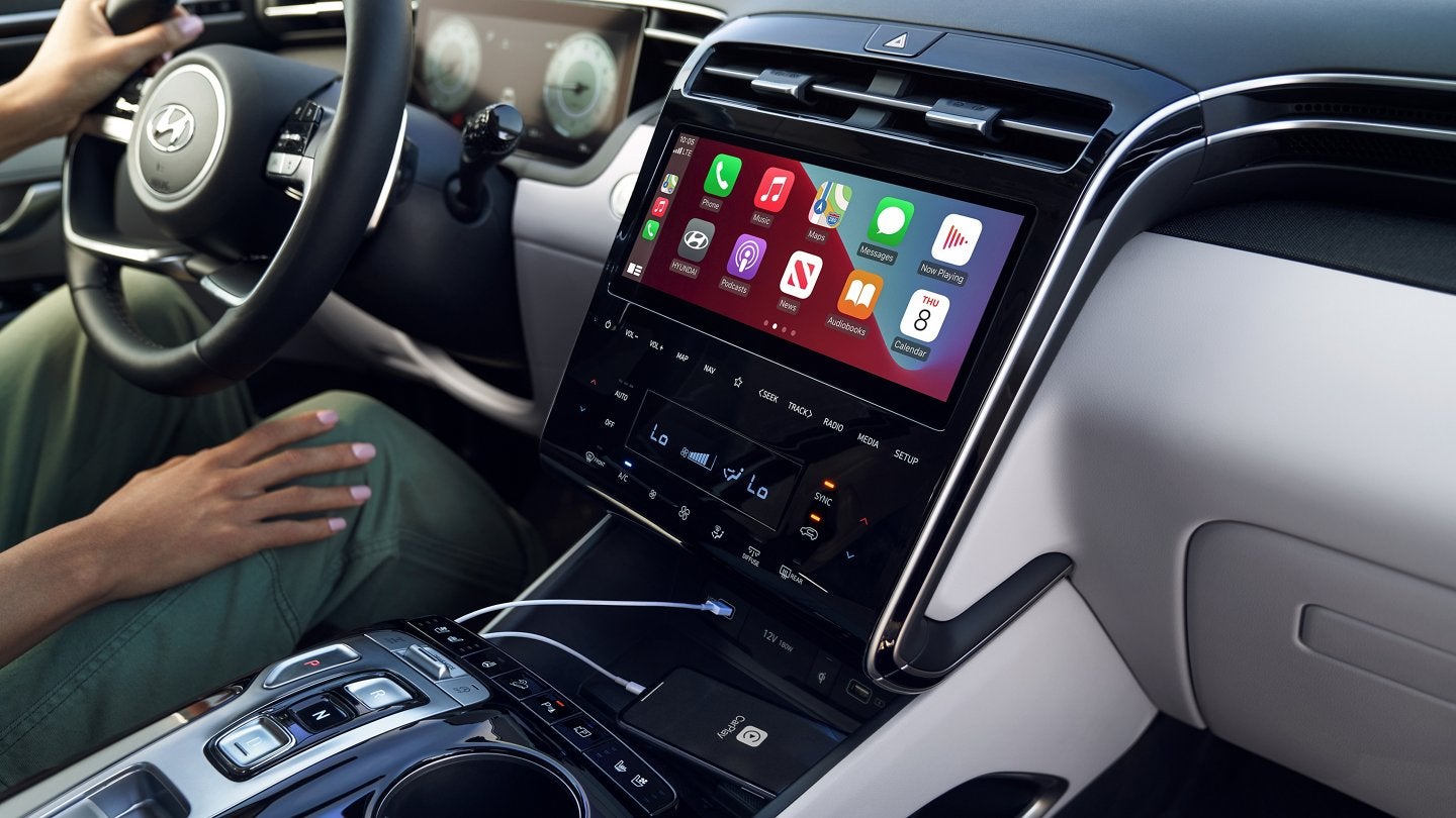 2022 Tucson Interior | Robert Woodall Hyundai in Danville VA